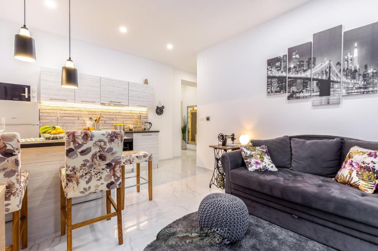 Lidija Apartment With Sauna 里耶卡 外观 照片